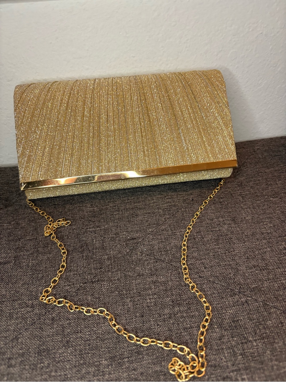 Azazie Gold Glitter Envelope Clutch with Chain